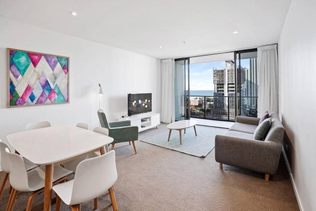 Broadbeach Apartment Level 10 With Beach Views Gold Coast Eksteriør billede