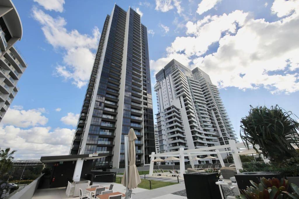 Broadbeach Apartment Level 10 With Beach Views Gold Coast Eksteriør billede