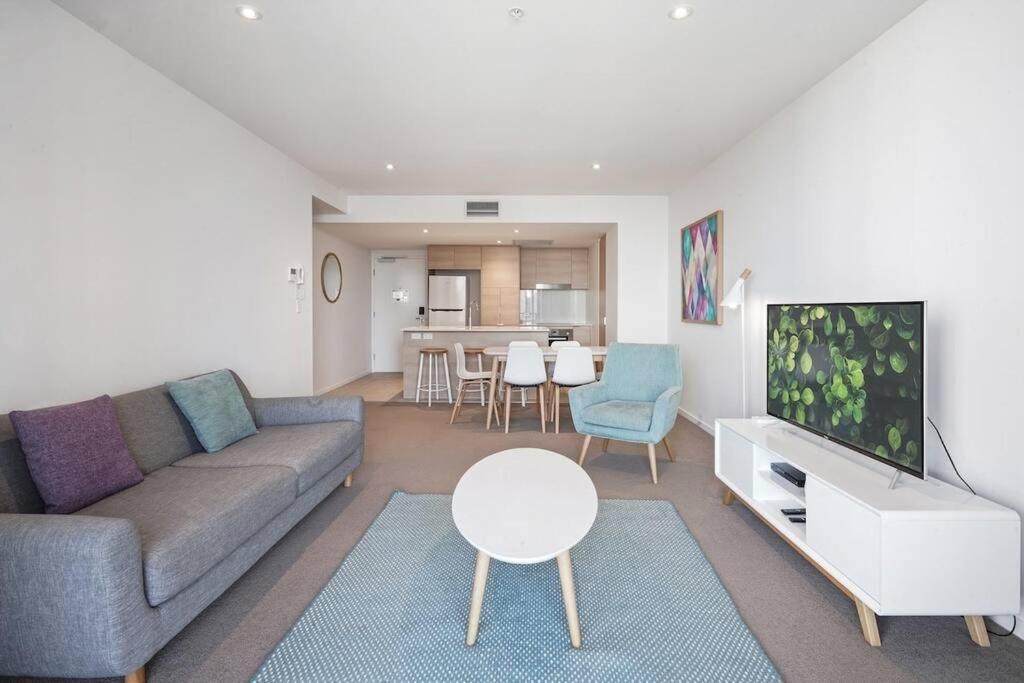 Broadbeach Apartment Level 10 With Beach Views Gold Coast Eksteriør billede