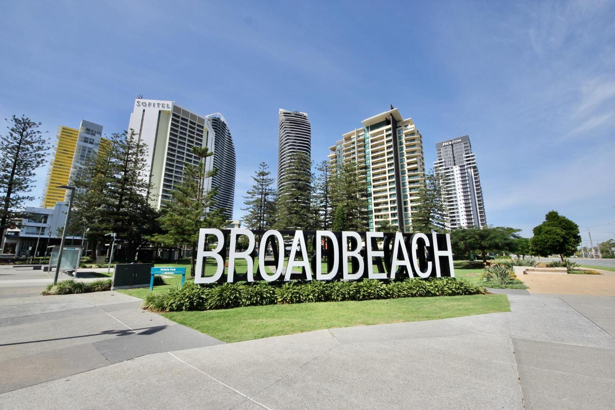 Broadbeach Apartment Level 10 With Beach Views Gold Coast Eksteriør billede